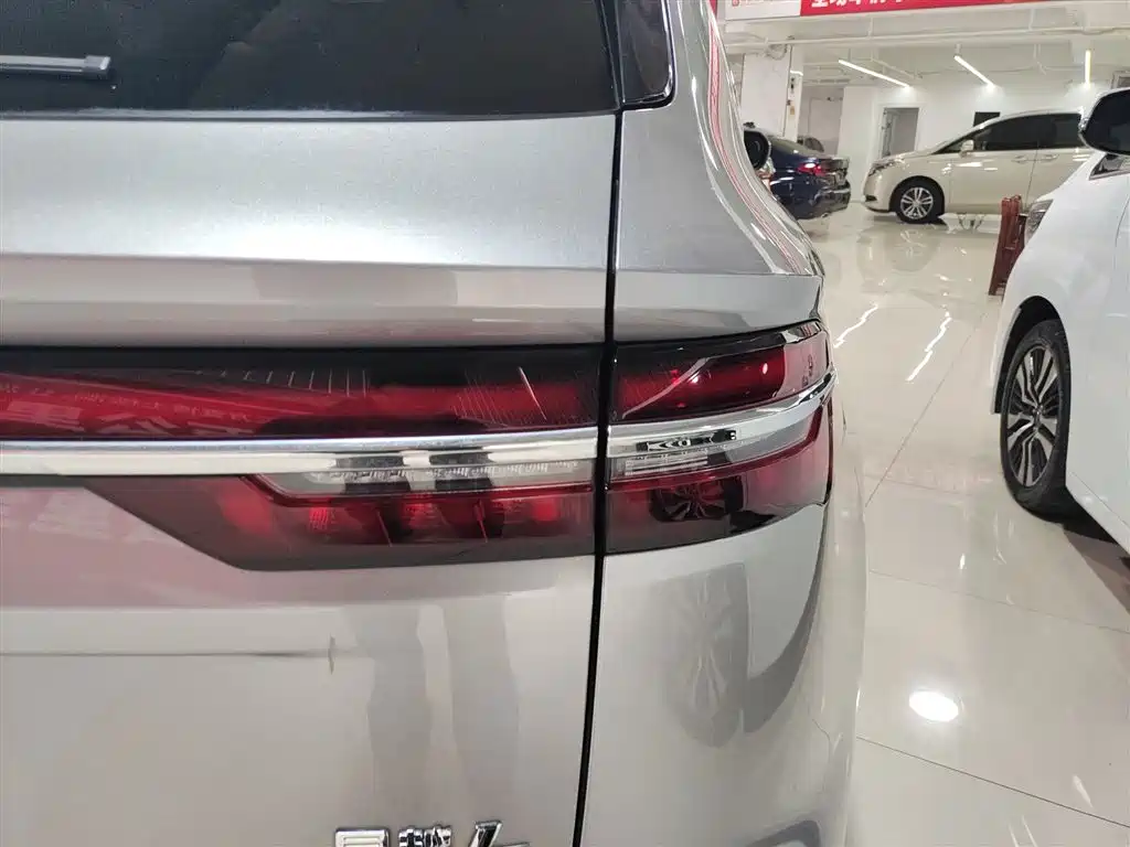 Geely Xingyue L 2023 — фото 8