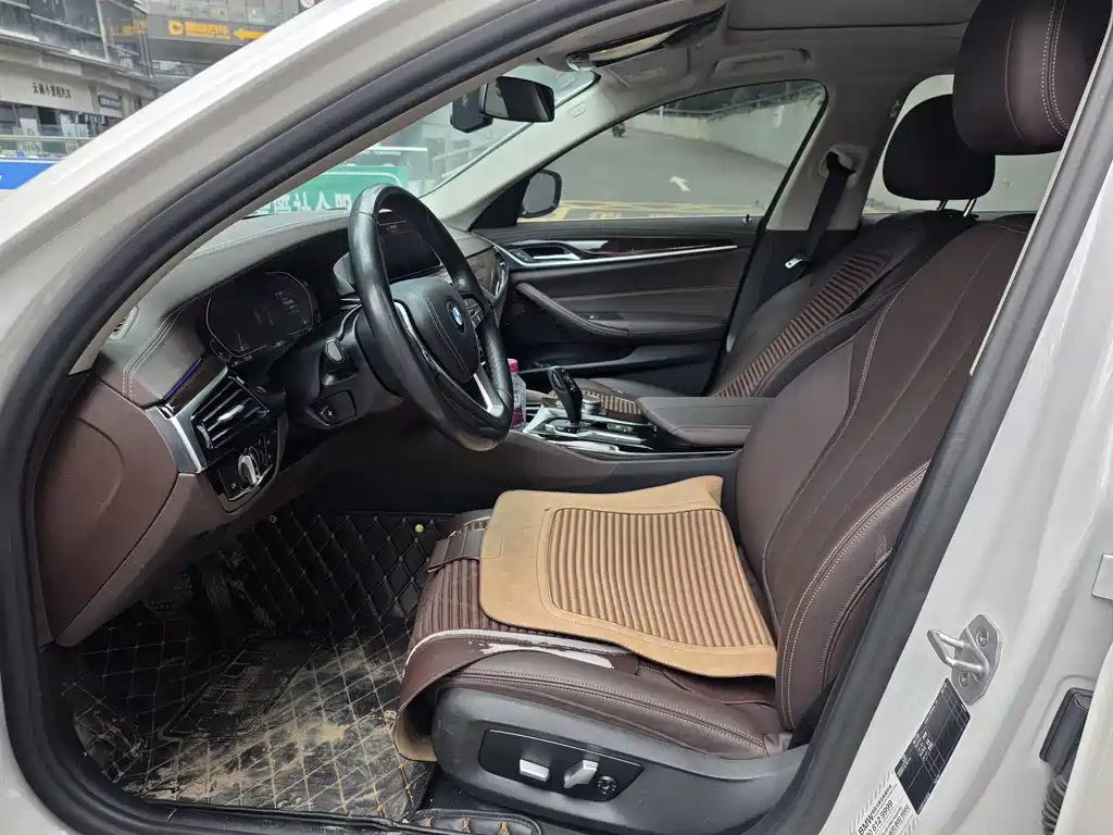 BMW 5 Series 2020
