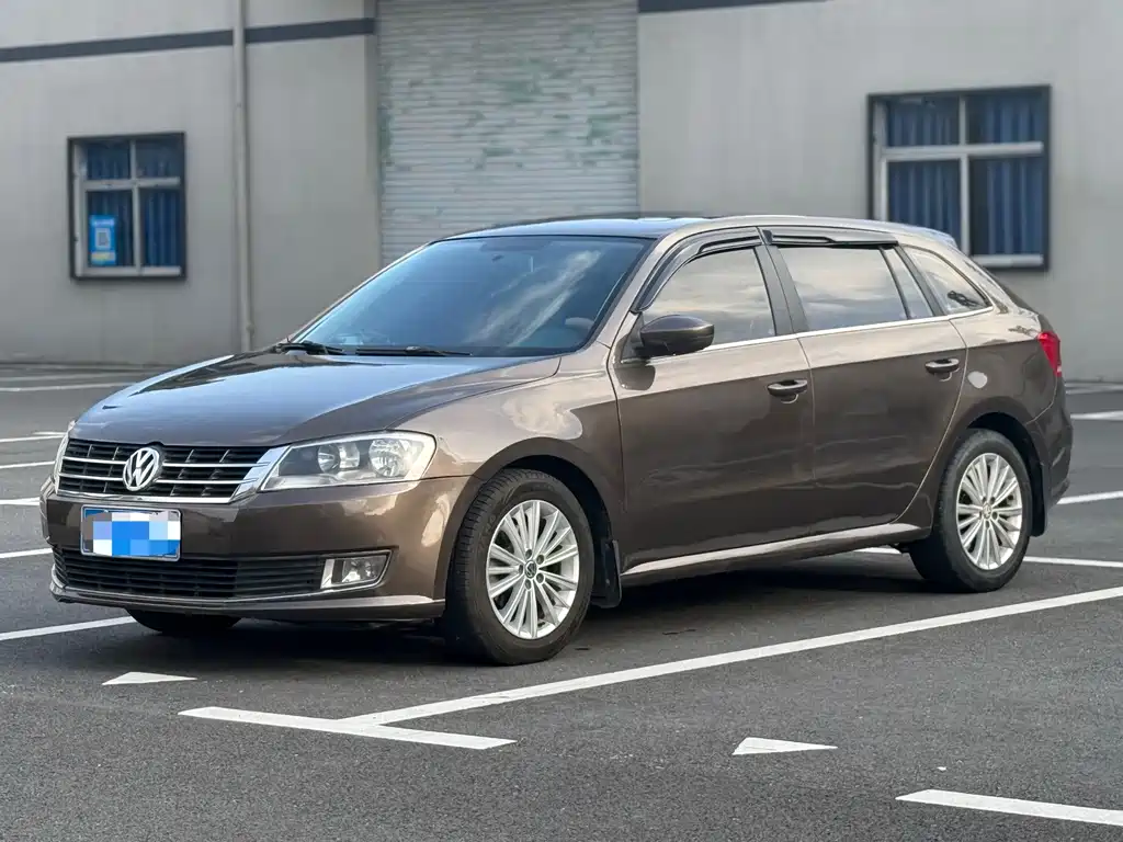 Volkswagen Gran Lavida 2015