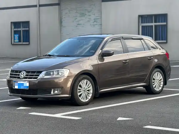 Volkswagen Gran Lavida 2015