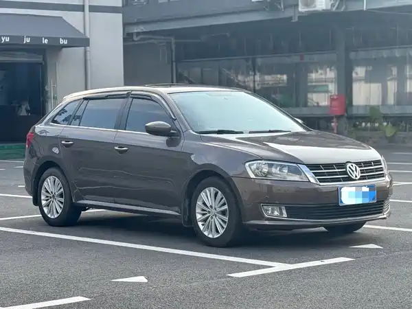 Volkswagen Gran Lavida 2015