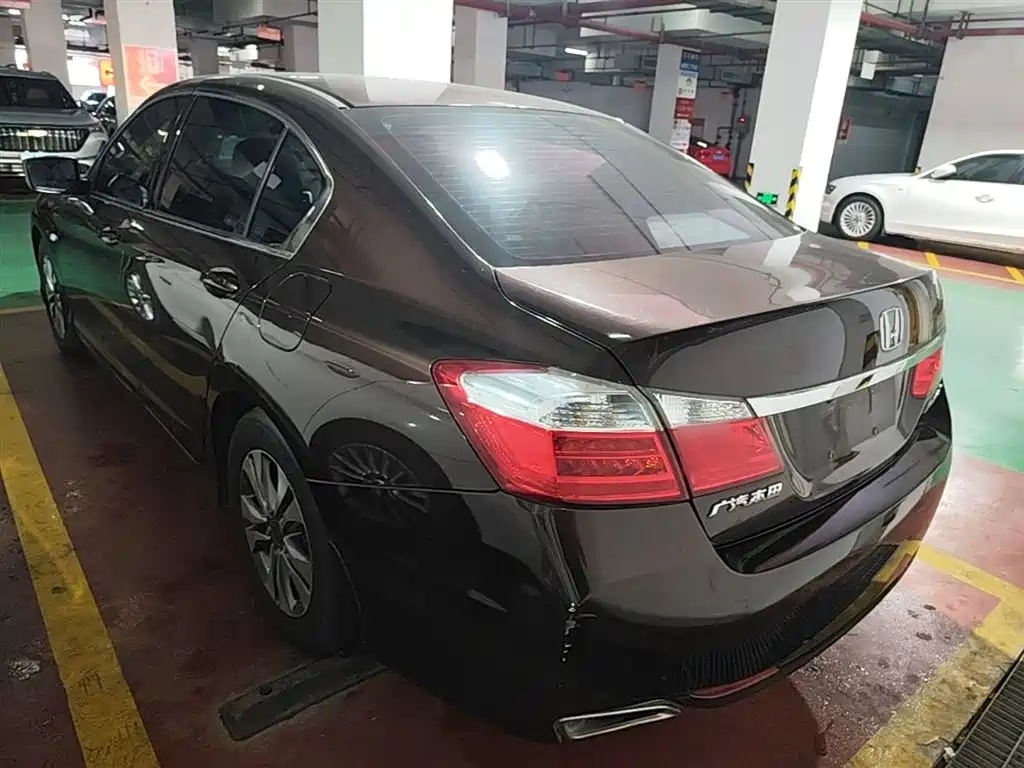Honda Accord 2016 — фото 5