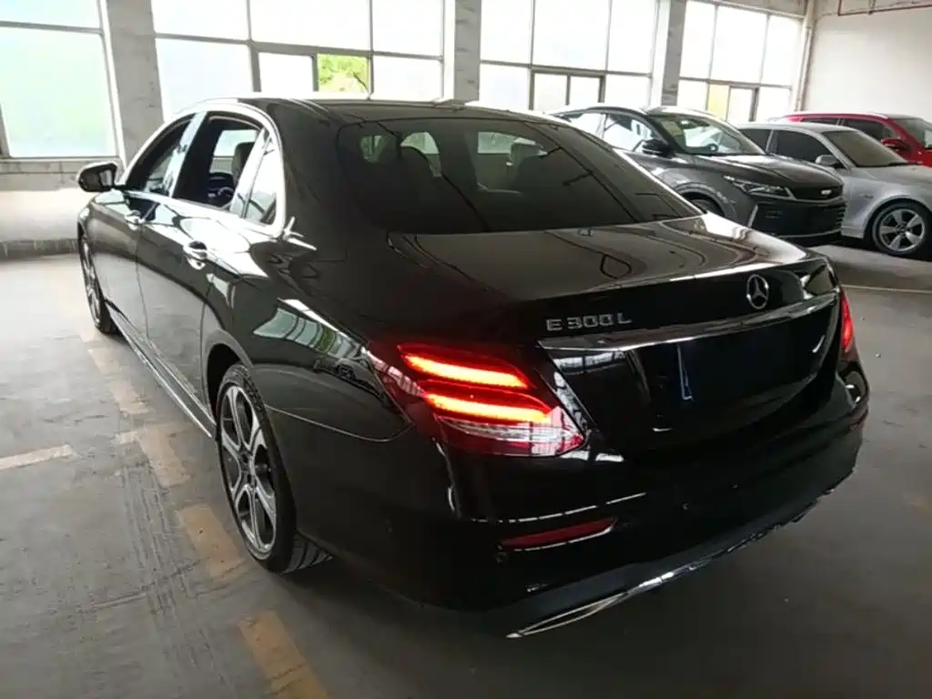 Mercedes-Benz E-Class 2016