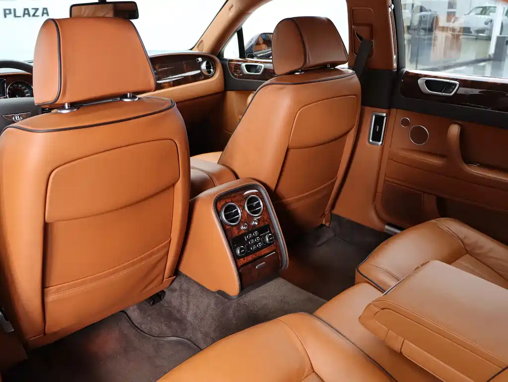 Bentley Flying Spur 2014 — фото 24