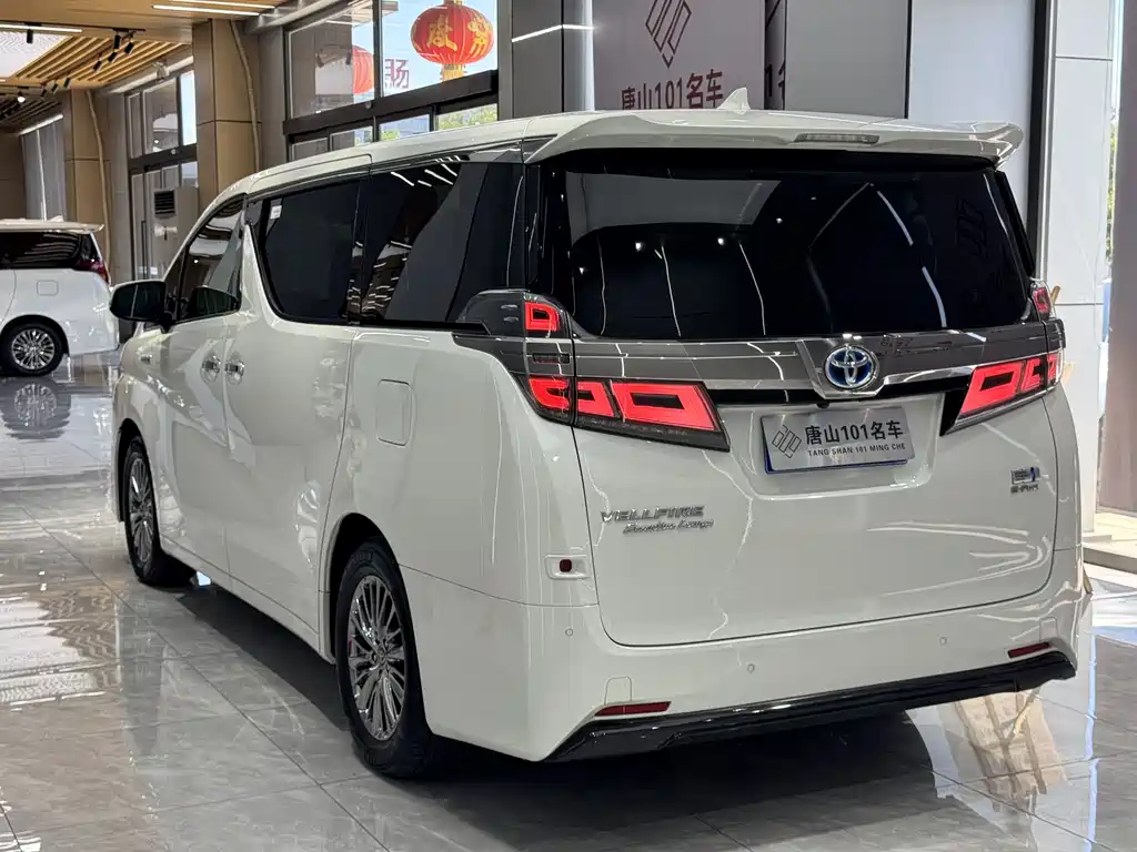 Toyota Vellfire 2021 — фото 8