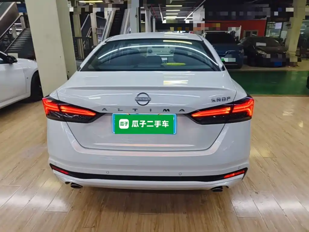 Nissan Teana 2024