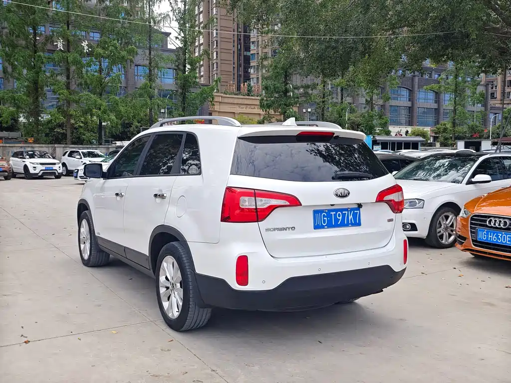 Kia Sorento 2013 — фото 11