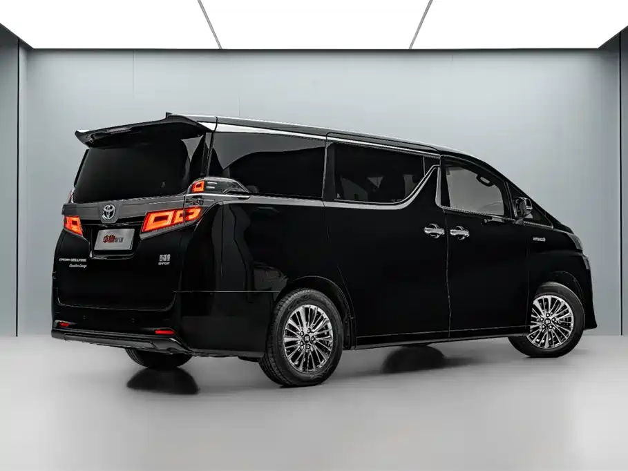 Toyota Vellfire 2022 — фото 7