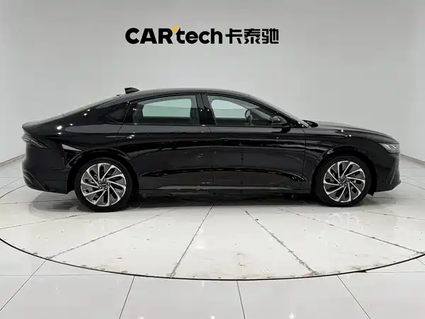 Lincoln Z 2025