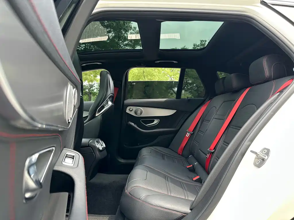 Mercedes-Benz C-Class AMG 2019 — фото 11