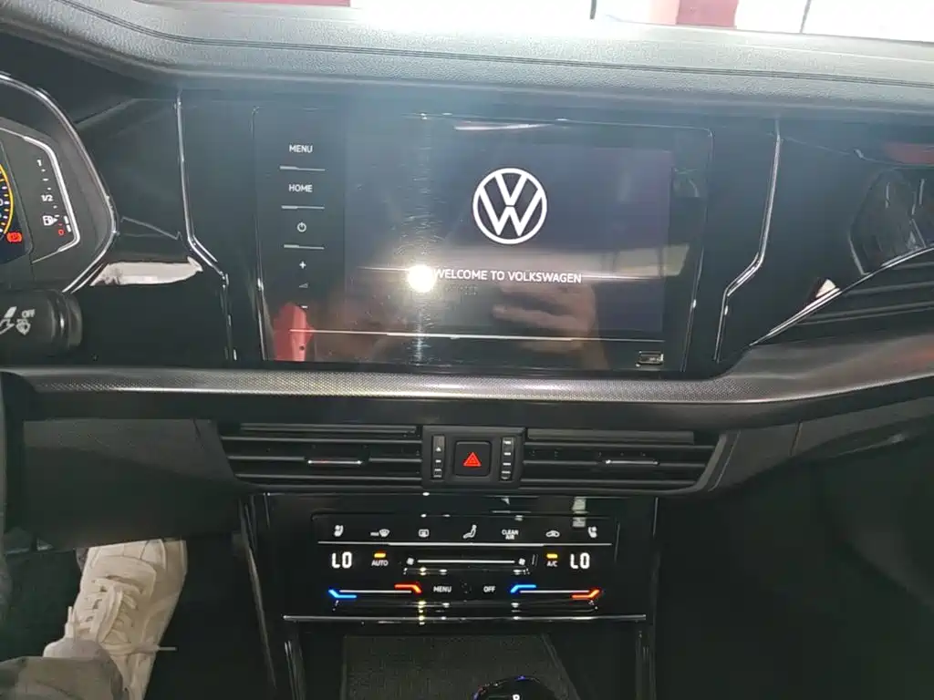 Volkswagen Passat 2025 — фото 13