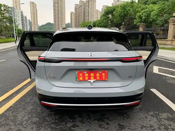 NIO ES6 2024