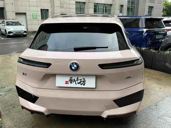 BMW iX 2022