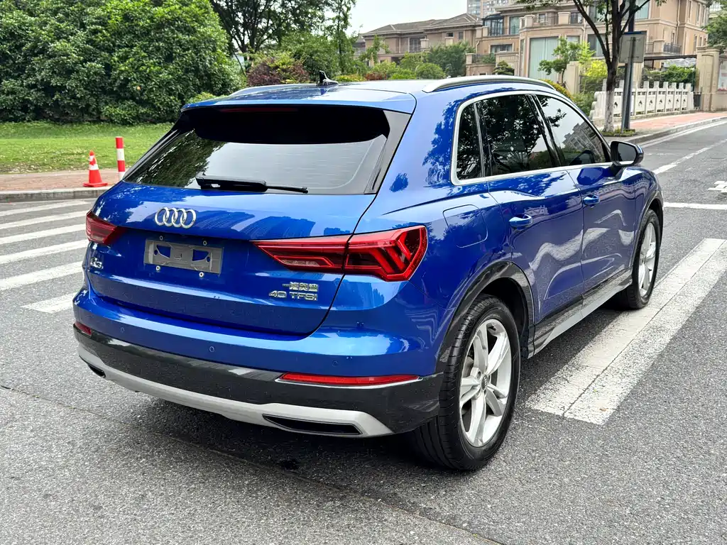 Audi Q3 2019 — фото 7