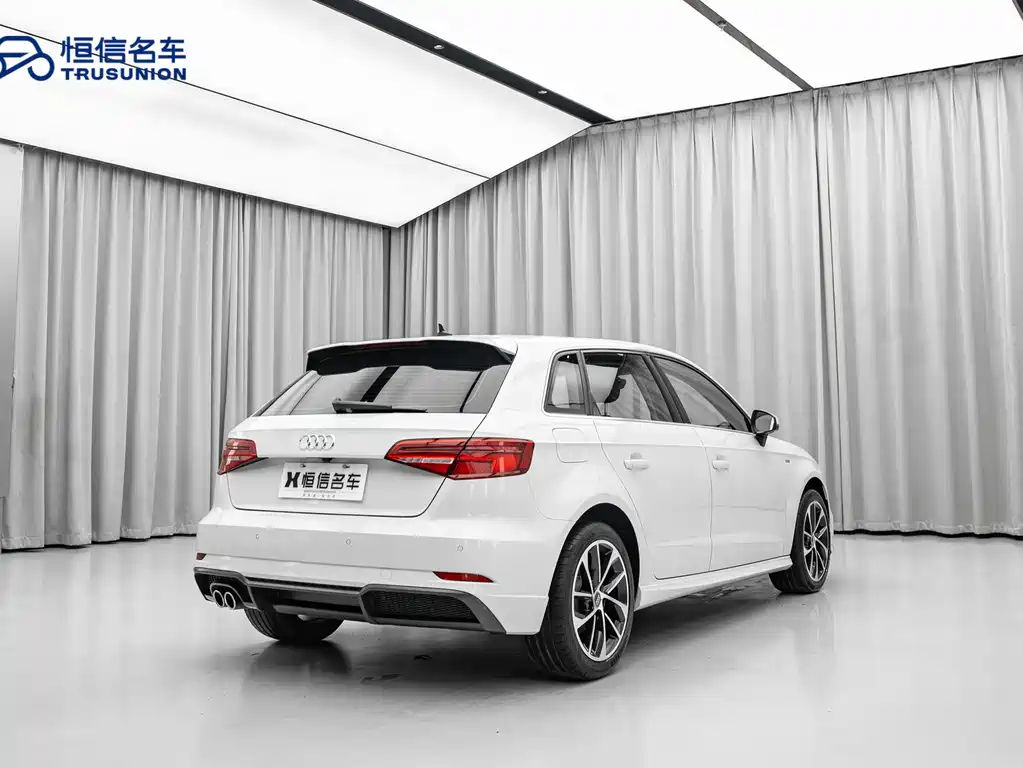 Audi A3 2019 — фото 4