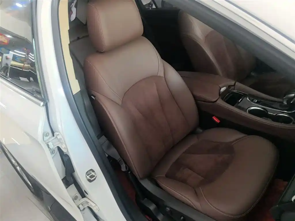Buick Envision Plus 2017 — фото 25