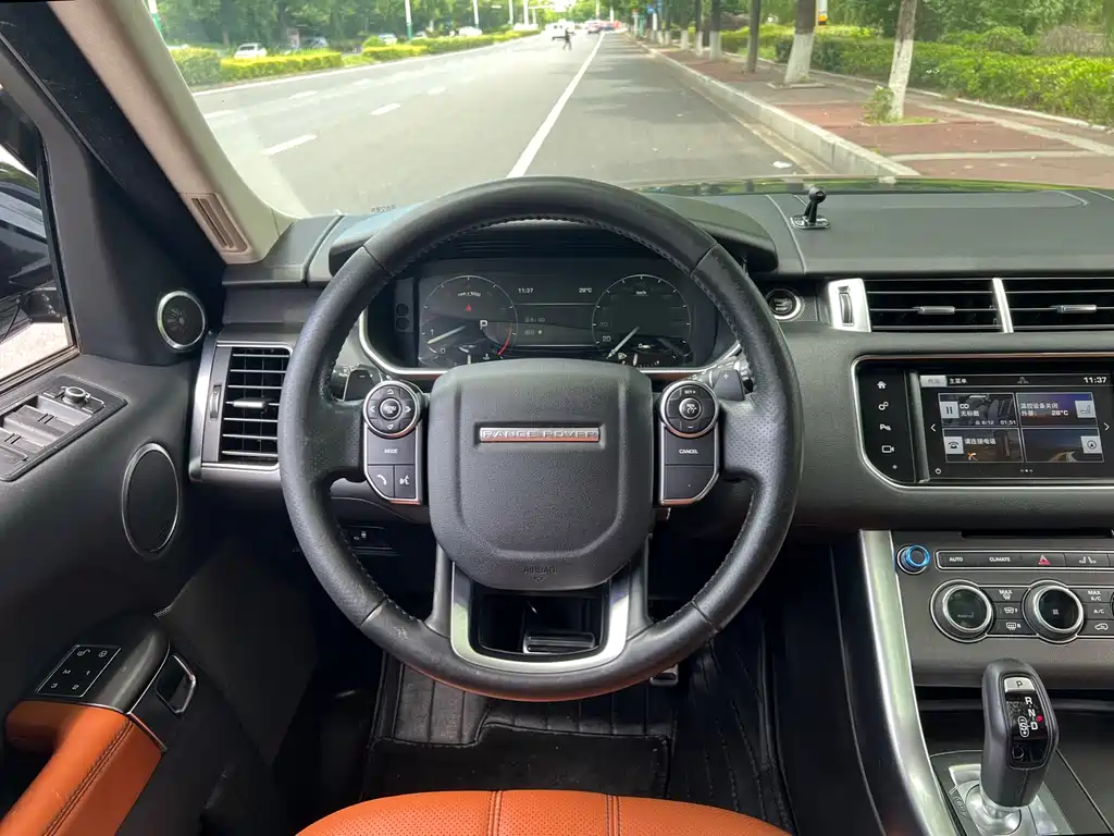 Land Rover Sport 2016 — фото 11