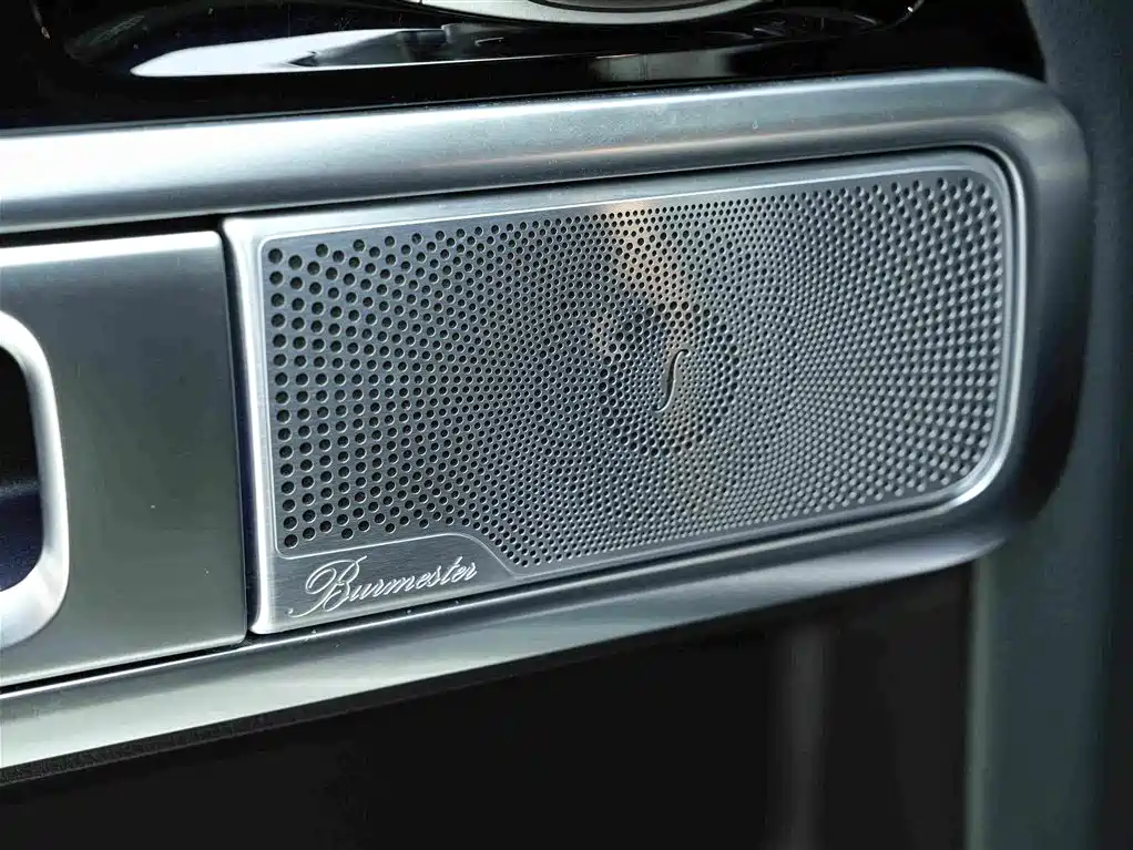Mercedes-Benz G-Class 2024 — фото 15