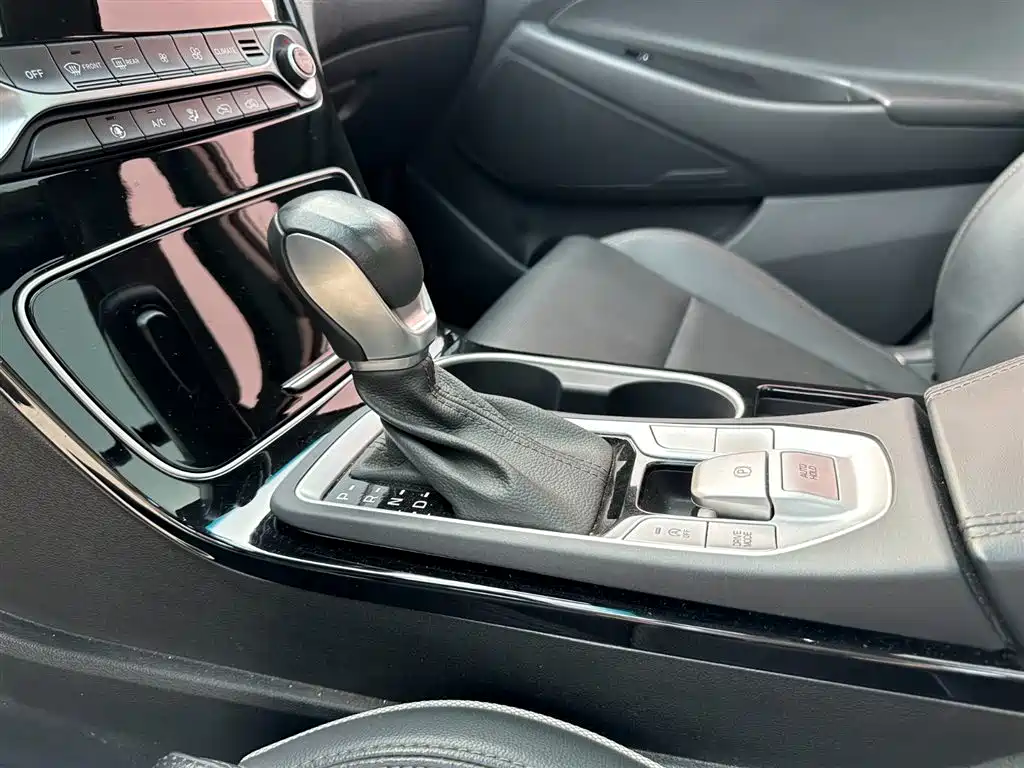 Hyundai Tucson 2020 — фото 15