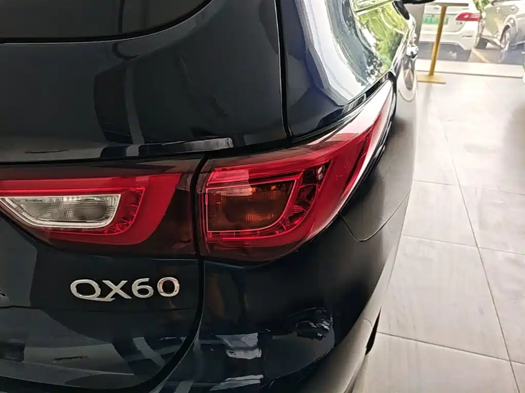 Infiniti QX60 2022 — фото 8