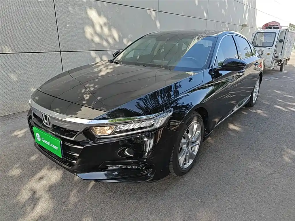 Honda Accord 2018 — фото 1