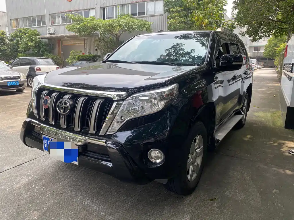 Toyota Prado 2018 — фото 1