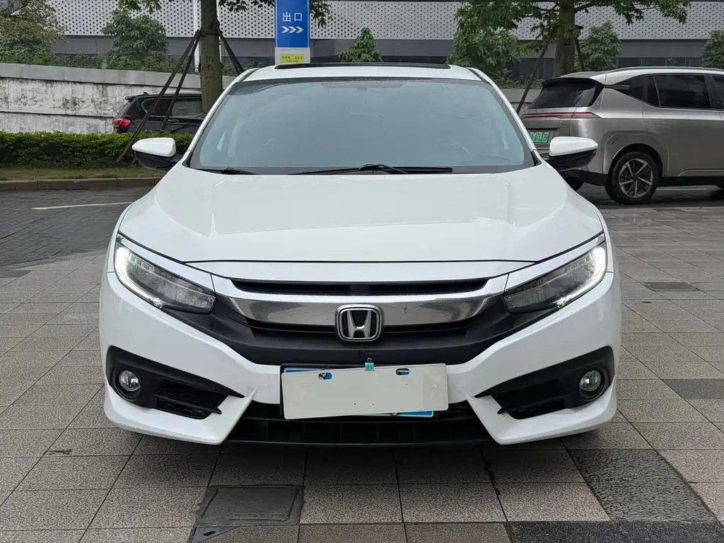 Honda Civic 2017 — фото 2