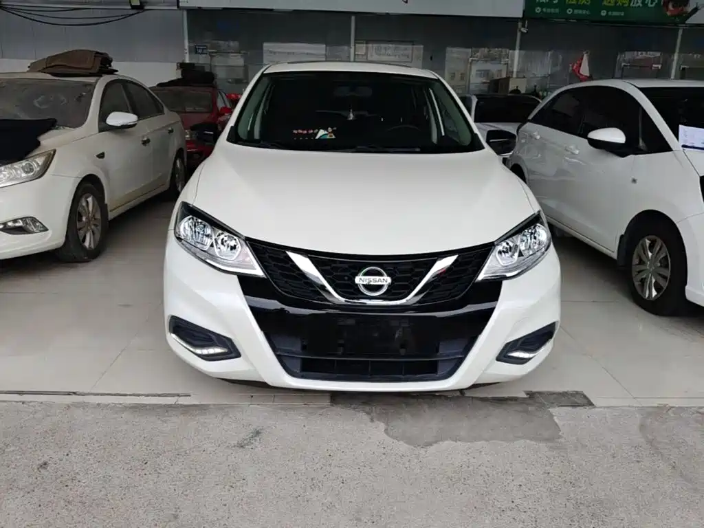 Nissan Tiida 2020
