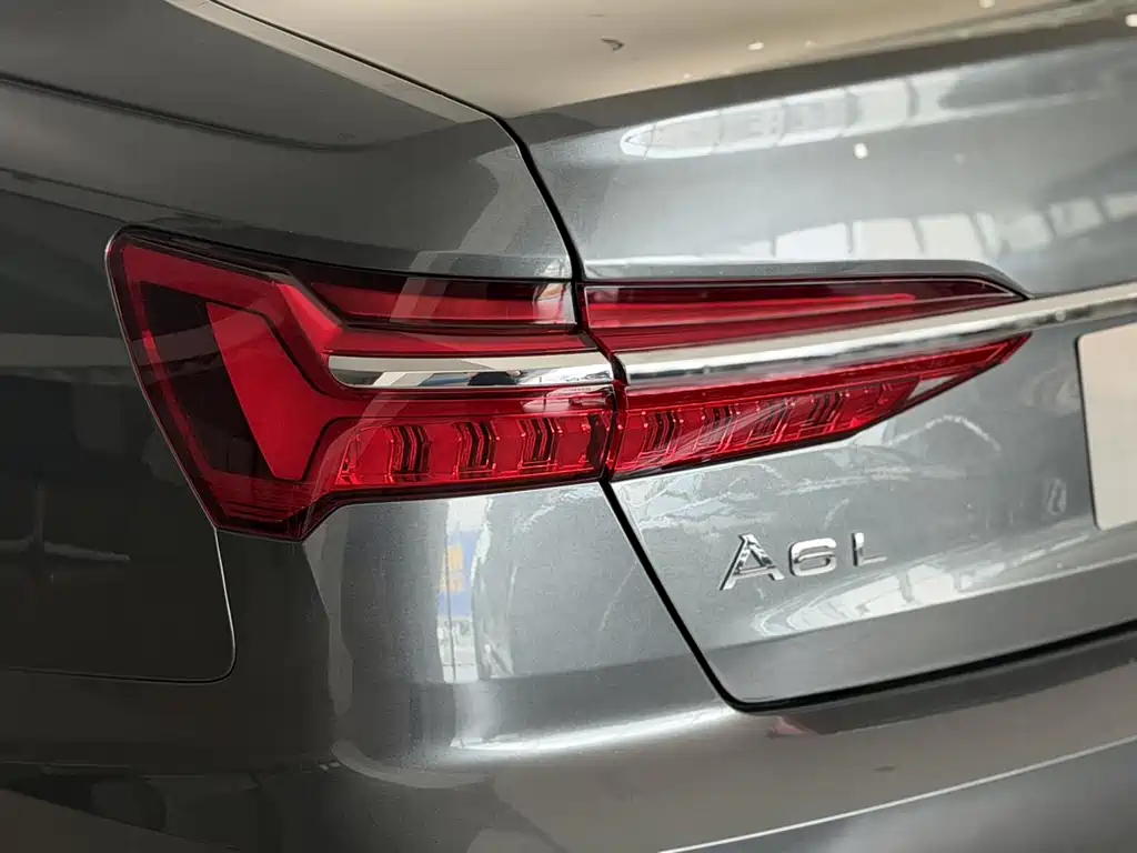 Audi A6L 2024 — фото 12