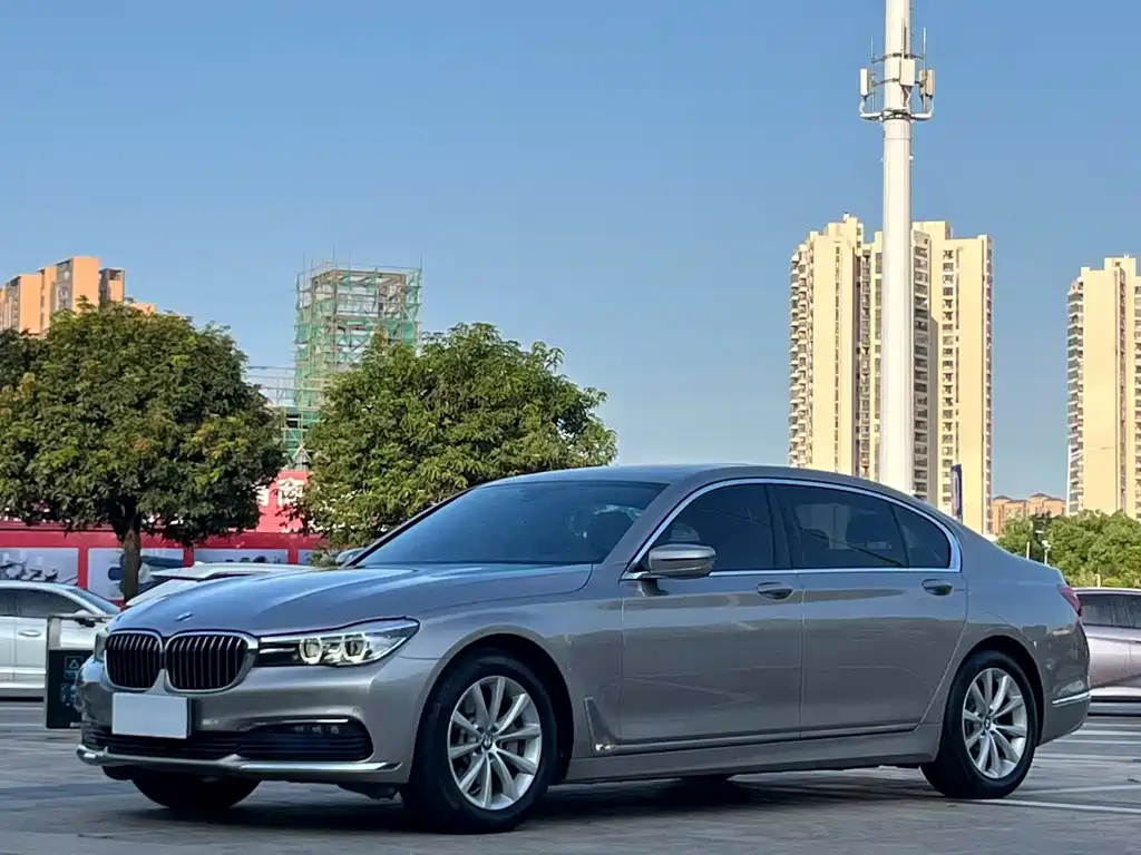BMW 7 Series 2016 — фото 1