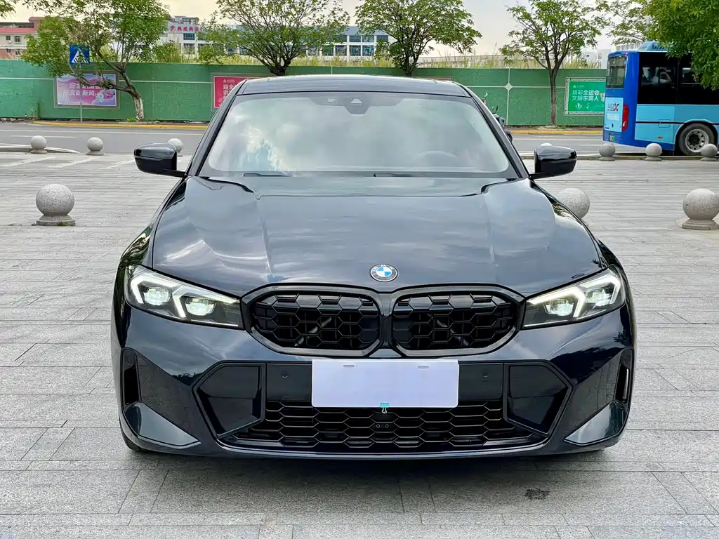 BMW 3 Series 2023 — фото 15