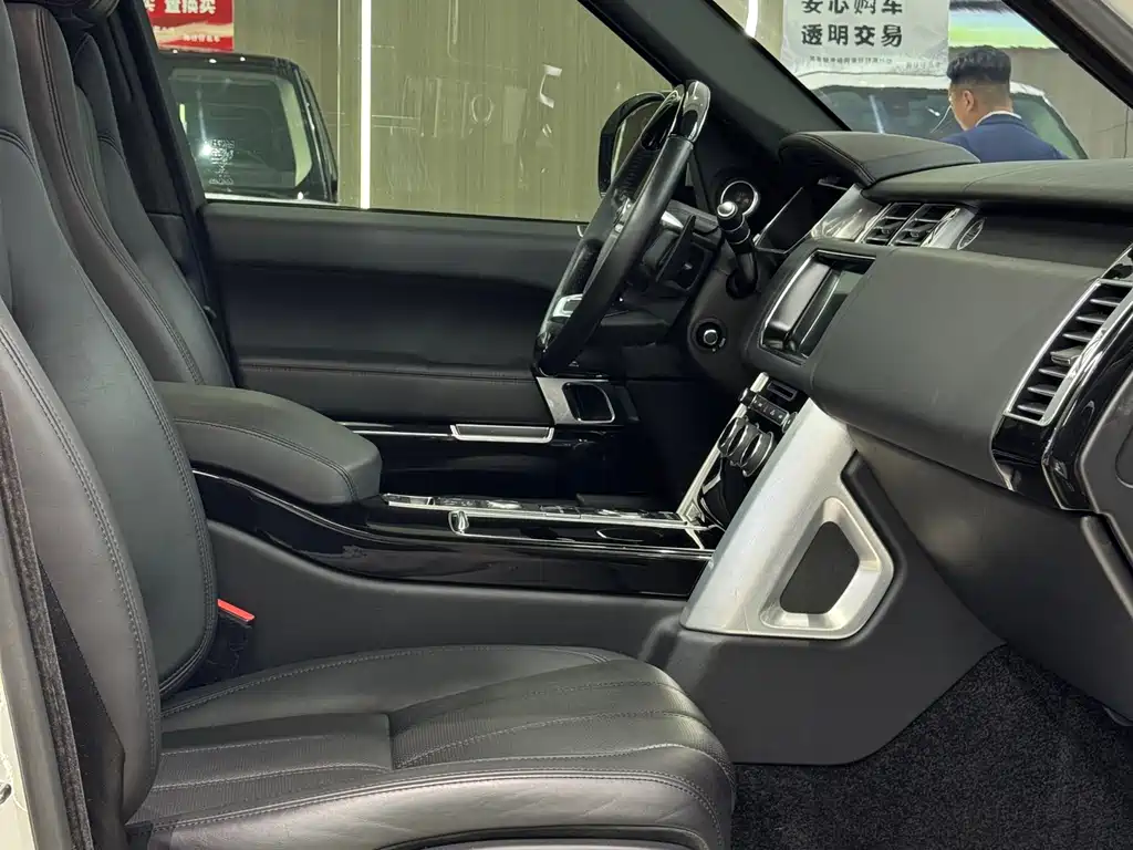 Land Rover Range Rover 2018 — фото 14
