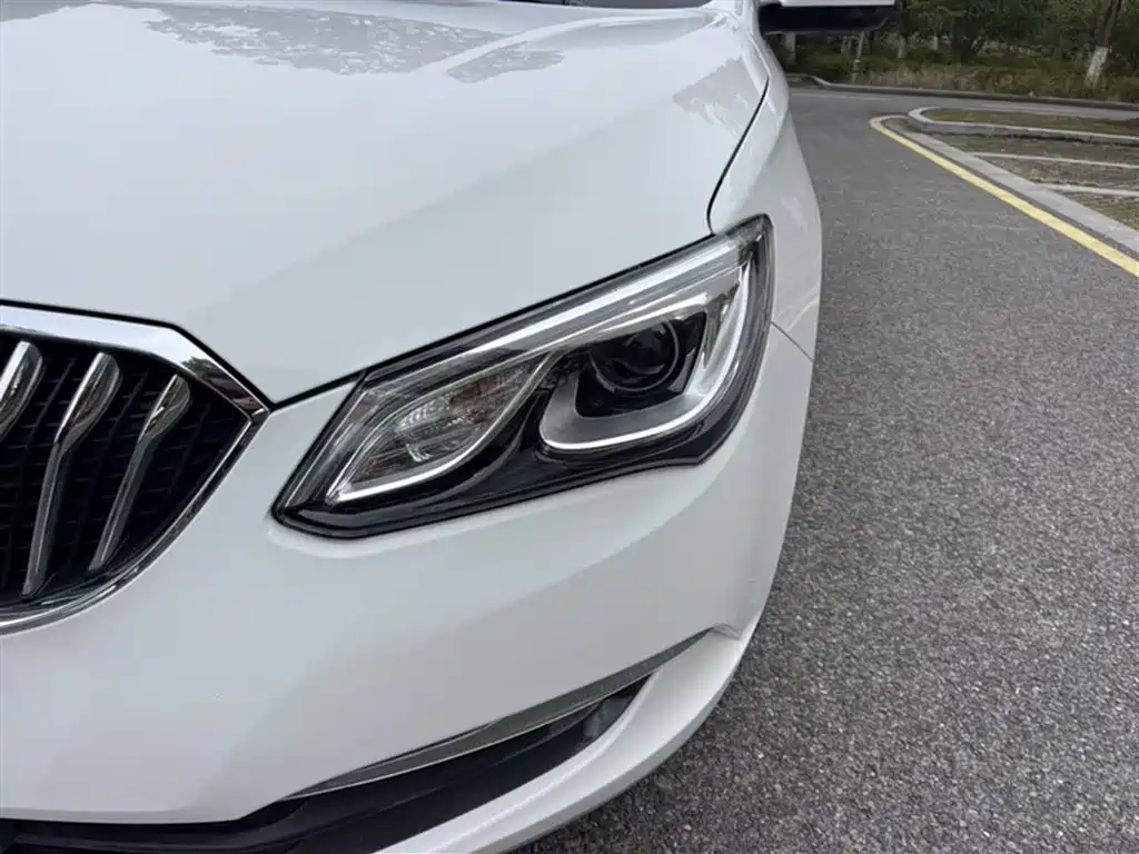 Buick Excelle 2017 — фото 19