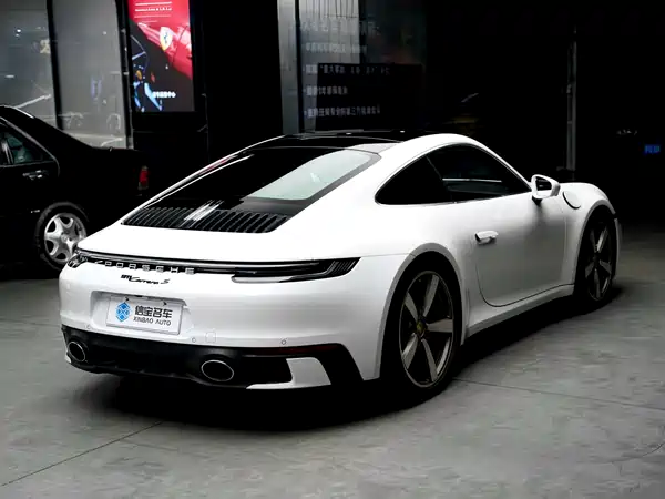 Porsche 911 2023