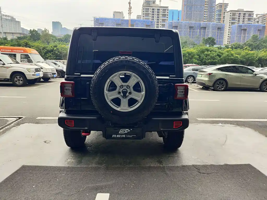 Jeep Wrangler 2021 — фото 16