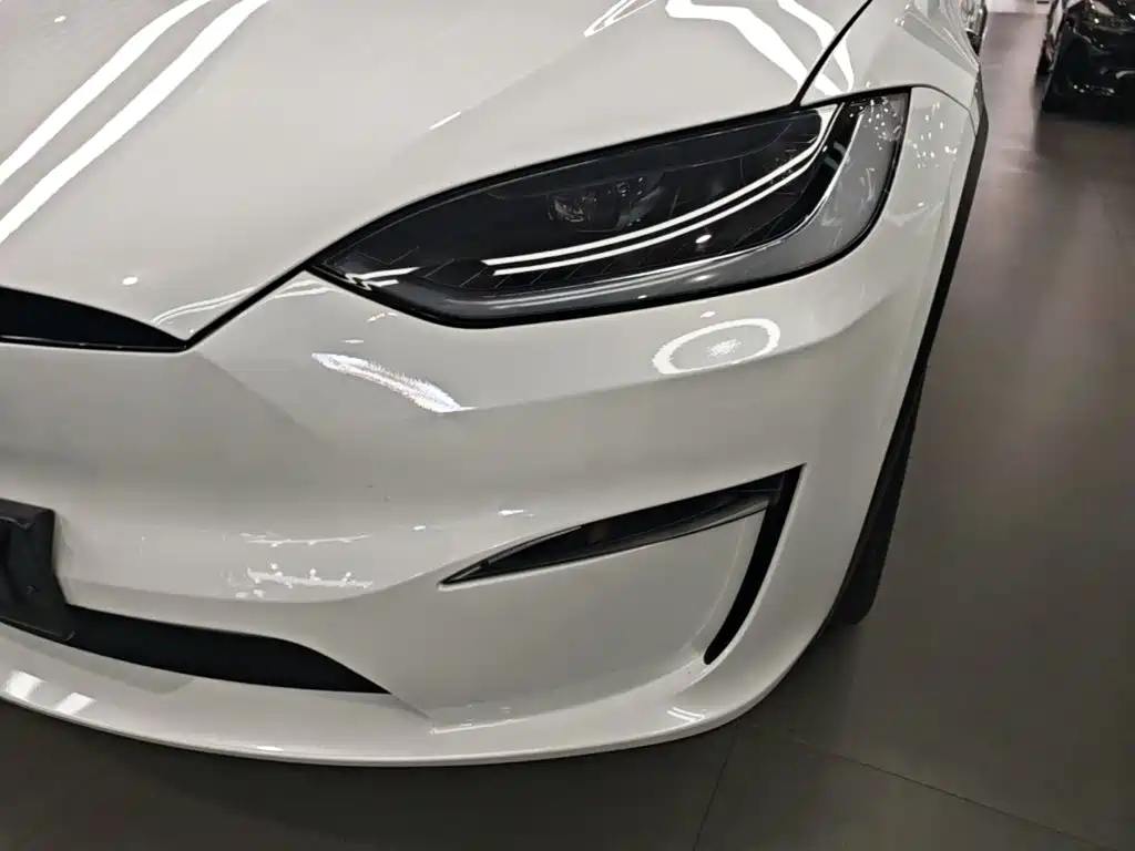 Tesla Model X 2023 — фото 24