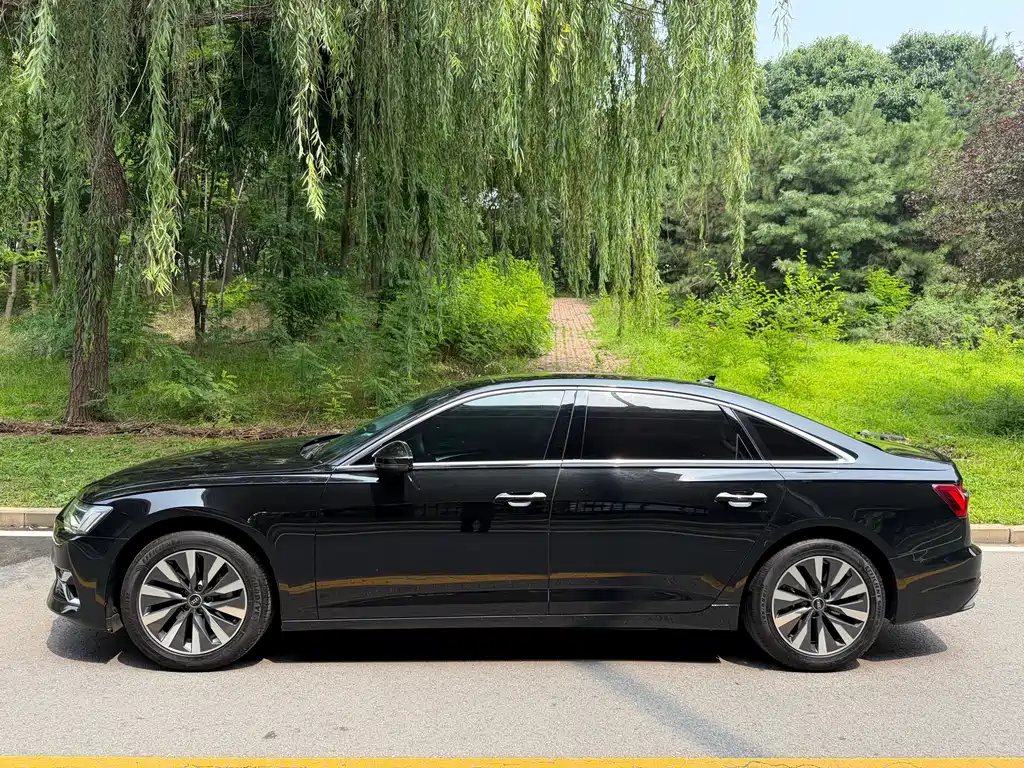 Audi A6L 2023 — фото 3