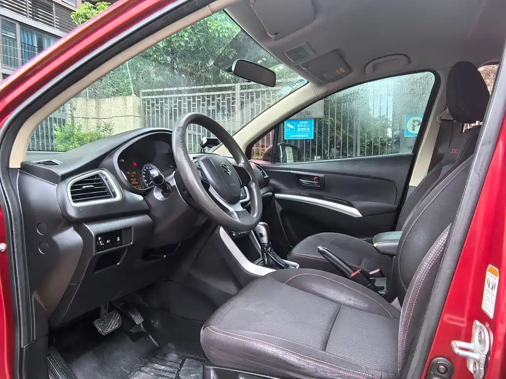 Suzuki S-Cross 2015 — фото 10