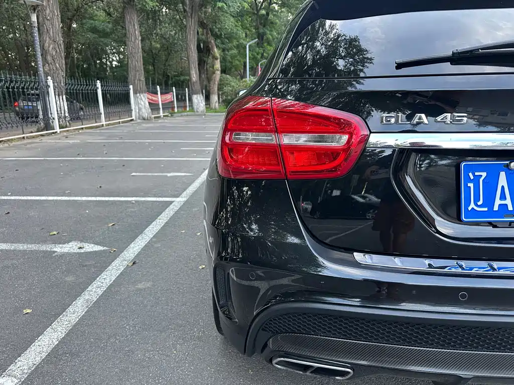 Mercedes-Benz GLA AMG 2015 — фото 17