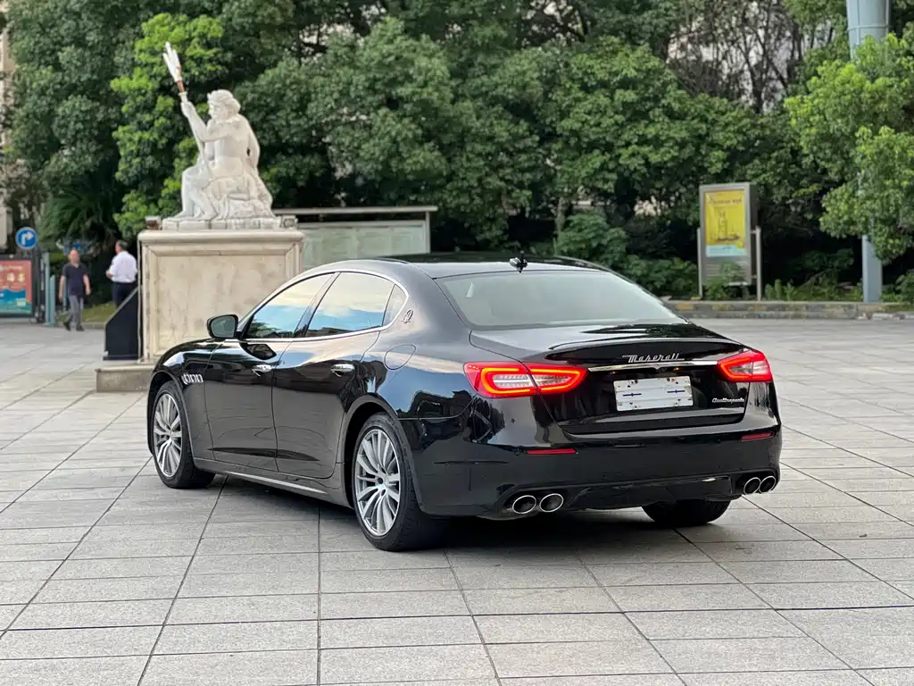 Maserati Quattroporte 2016 — фото 7