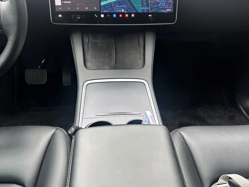 Tesla Model Y 2021 — фото 11