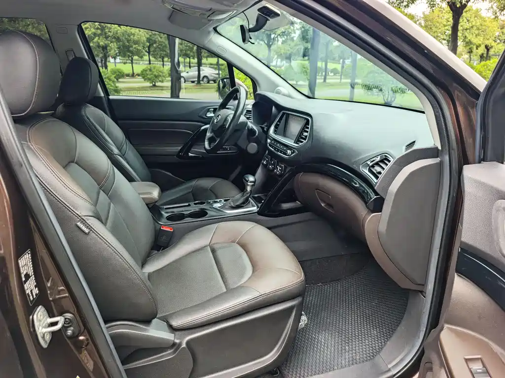 GAC Motor Trumpchi GS4 2016 — фото 17