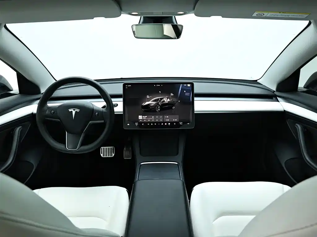 Tesla Model 3 2022 — фото 15