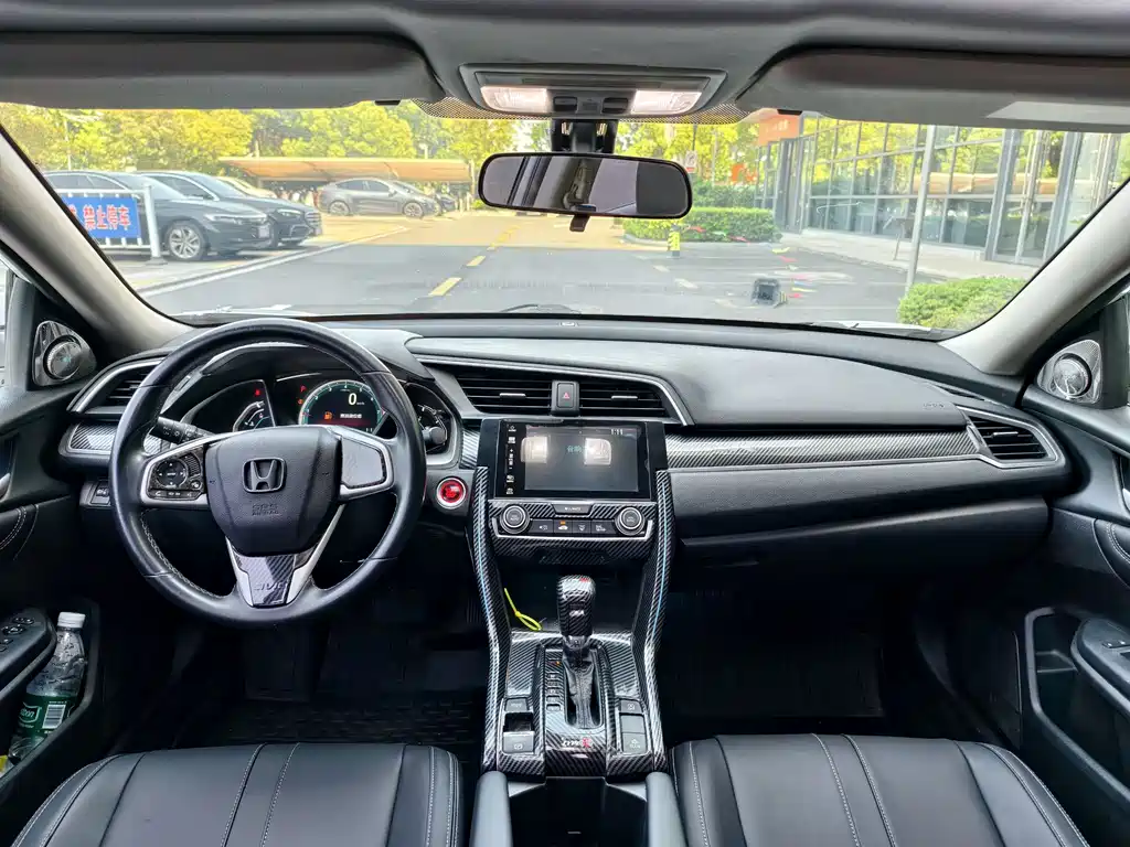 Honda Civic 2017 — фото 10