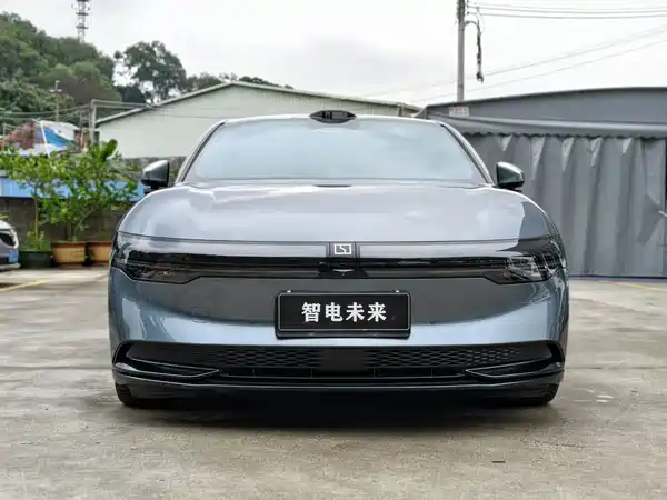 Zeekr 007 2024