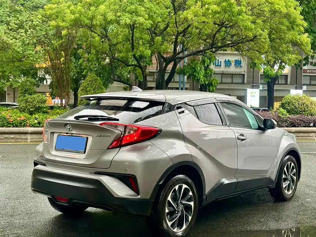 Toyota IZOA 2019 — фото 6