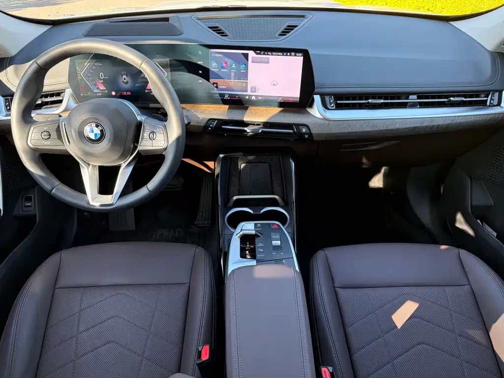 BMW X1 2025 — фото 8