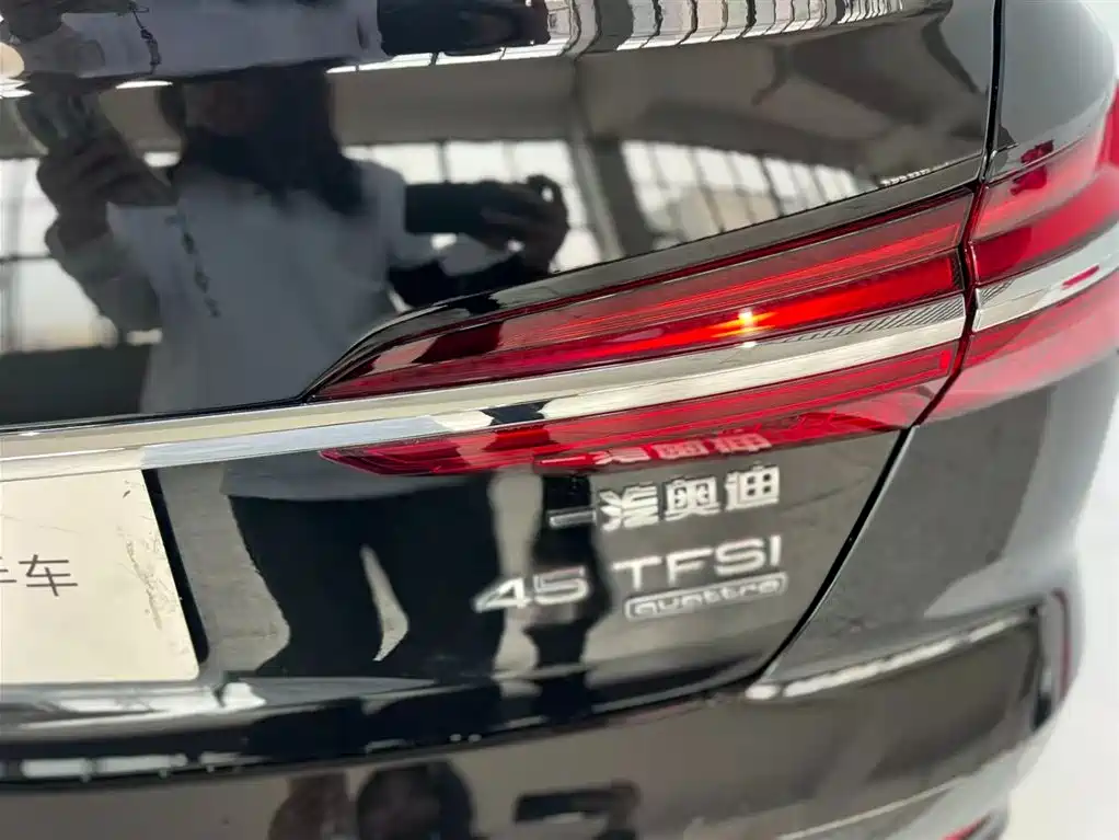 Audi A6L 2023 — фото 18