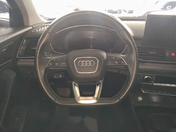 Audi Q5L 2022