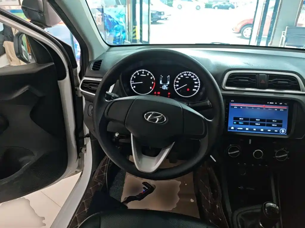 Hyundai Verna 2019 — фото 11